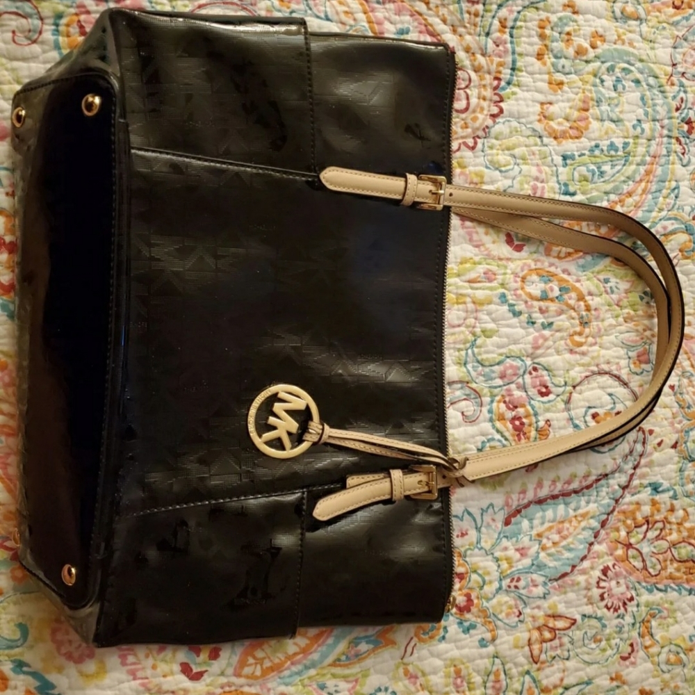 Michael Kors Black Shoulder Bag - Picture 1 of 2
